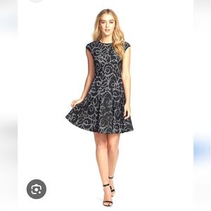 #3003 Nordstrom women's dress color black and gold rose printed
